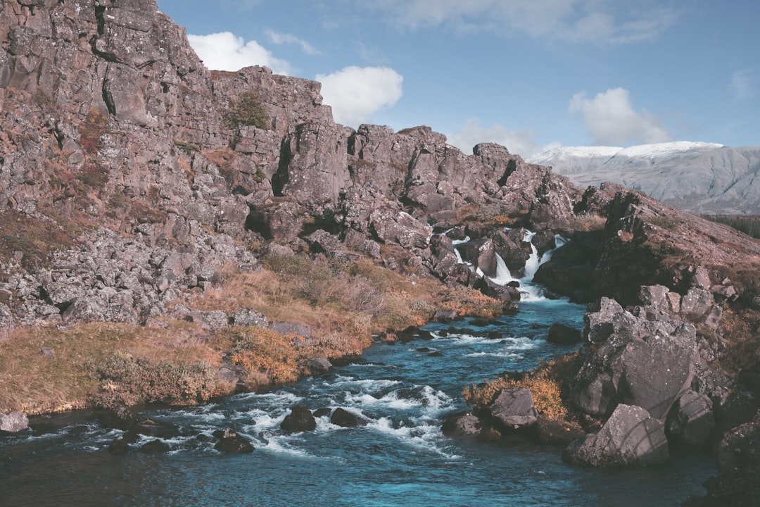Embracing Nature: The Therapeutic Benefits of Outdoor Travel Embracing Nature: The Therapeutic Benefits of Outdoor Travel
